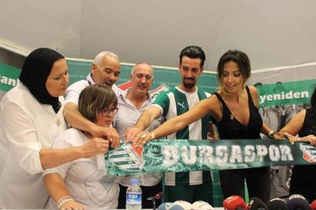 Bursaspor Barcelonalı Cuenca’Yla Imzaladı