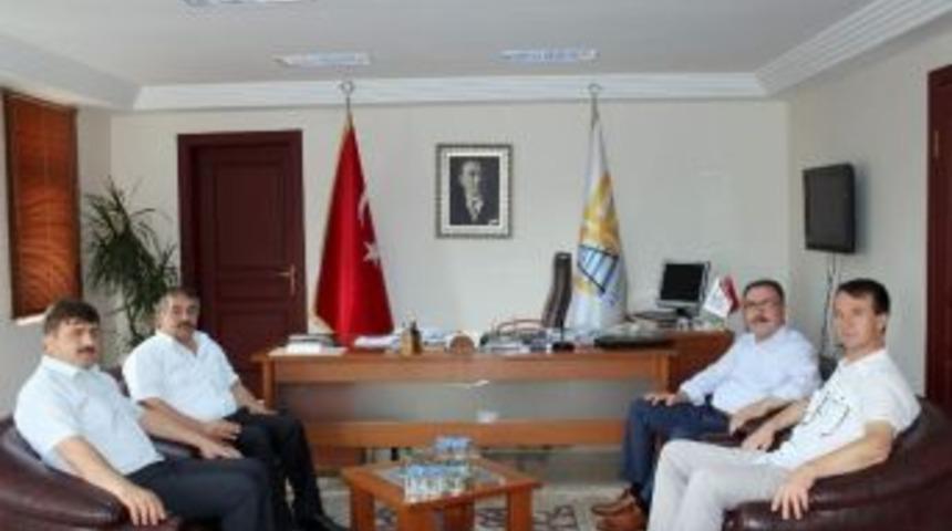 Yeni Arifiye Kaymakamından Başkana Nezaket Ziyareti