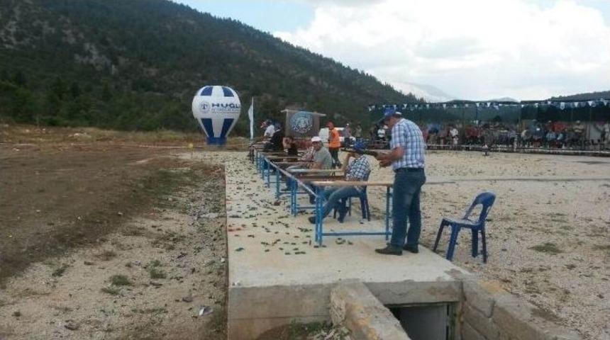Huğlu&rsquo;da Tek Kurşun Atış Heyecanı