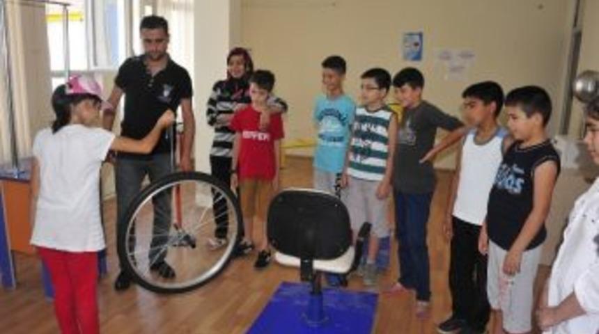 Belediyenin Deneme Ve Bilim Merkezinde Kurslar Devam Ediyor