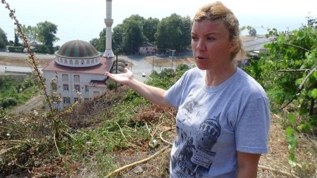 Anız Yangınına Helikopterler De M&uuml;dahale Etti
