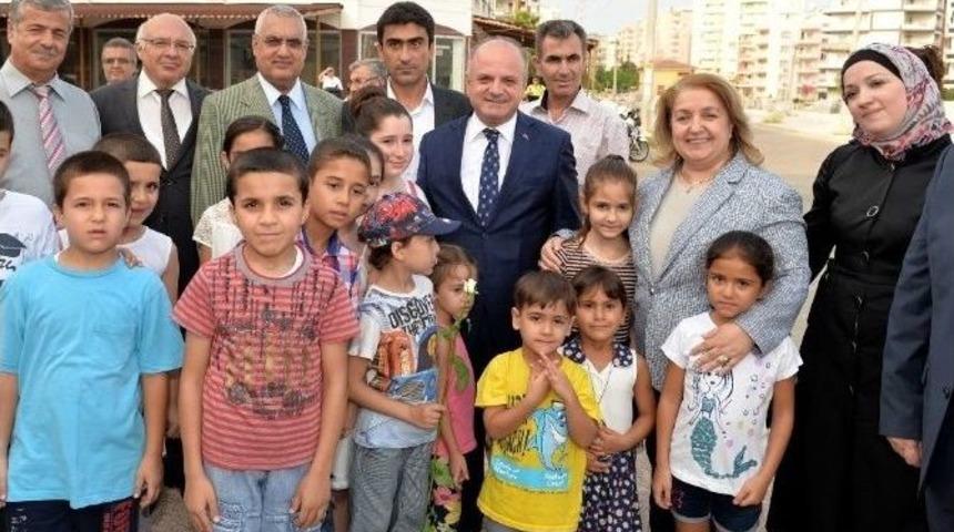 Vali &Ccedil;akacak, Mersin&rsquo;deki Suriyelilerle Buluştu