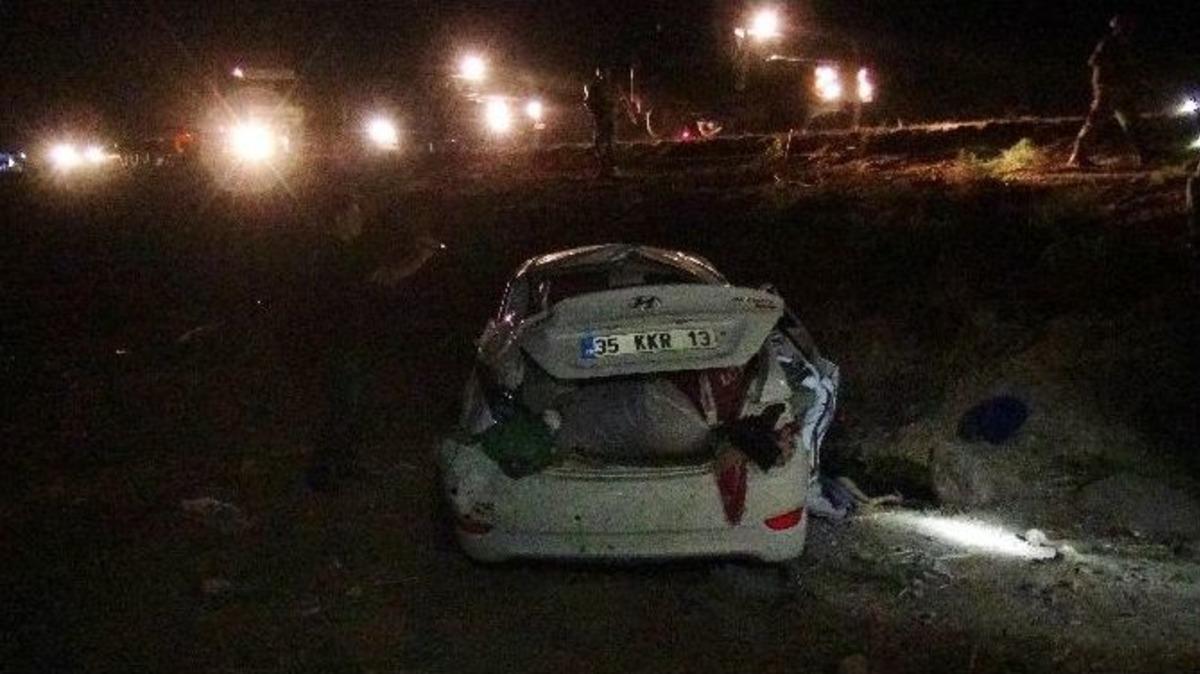 Kızıltepe&rsquo;de Takla Atan Otomobildeki 2 Kişi &Ouml;ld&uuml;, 6 Kişi Yaralandı