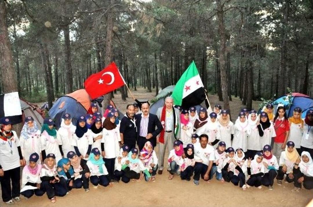 &Ccedil;adır Kenttin Başarılı &Ouml;ğrencileri İzci Kampında