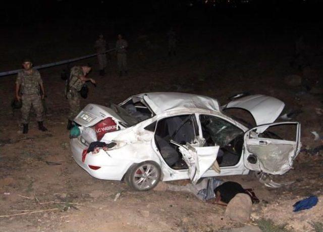 Kızıltepe'de Trafik Kazası: 2 Ölü, 6 Yaralı