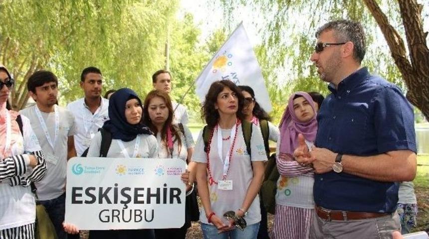 D&uuml;nyanın Renkleri Sarıcakay&rsquo;da