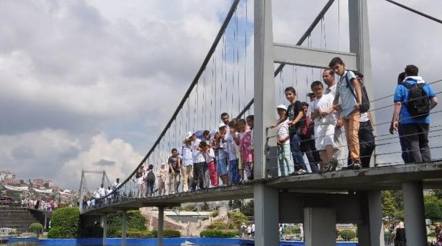 Bilge &Ccedil;ocuklar Miniat&uuml;rk&rsquo;te T&uuml;rkiye&rsquo;yi K&ouml;şe Bucak Gezdiler