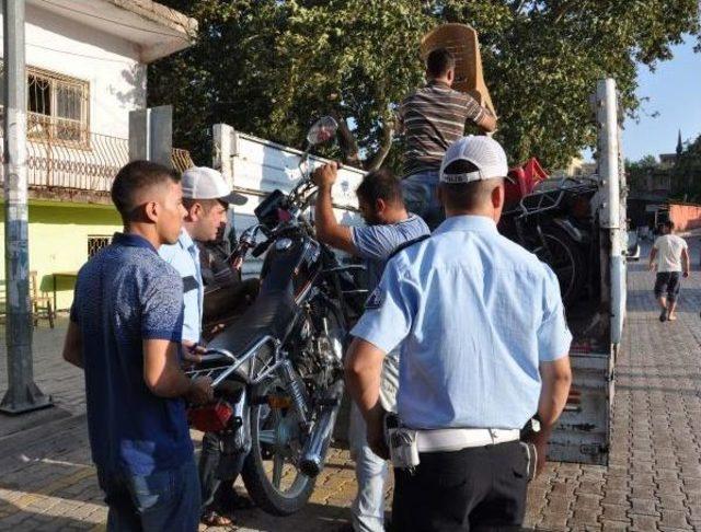 İslahiye'de Plakasız Motosikletlere El Konuldu