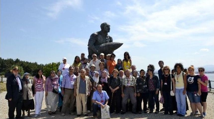 Yenimahalle&rsquo;de K&uuml;lt&uuml;rel Geziler S&uuml;r&uuml;yor