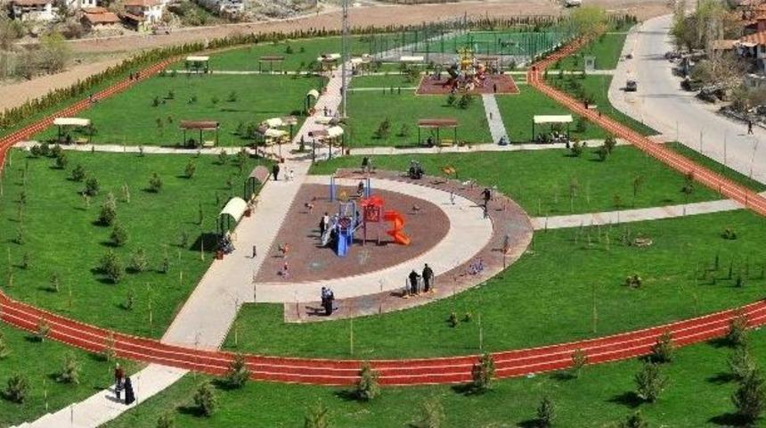 Mamak&rsquo;ta Yeşil Alan Miktarı Her Ge&ccedil;en G&uuml;n Artıyor