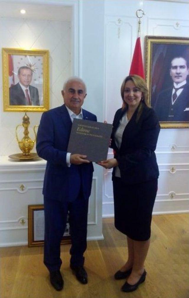 Nezaket Emine Atasoy Tarihi Kent Edirne&rsquo;de 1