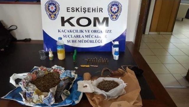 Eskişehir de Uyuşturucu Operasyonu: 13 G&ouml;zaltı 2