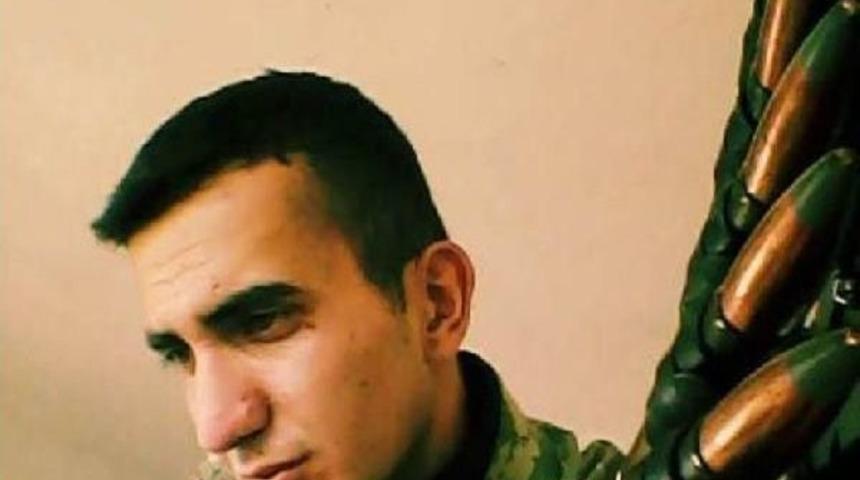 Şehit Onbaşı Barış Aybek'in Annesi K&uuml;rt&ccedil;e Ağıtlar Yaktı