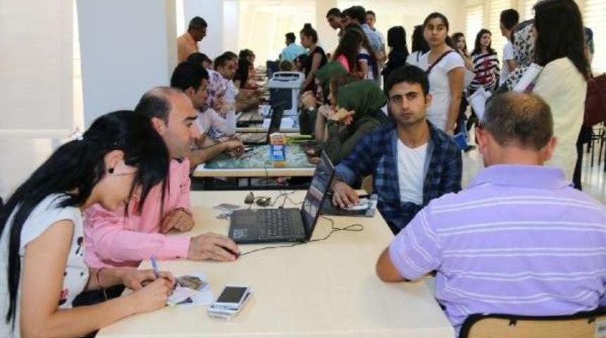 Ne&uuml;&rsquo;Ye 3 Bin 757 &Ouml;ğrenci Kesin Kayıtlarını Yaptırdı