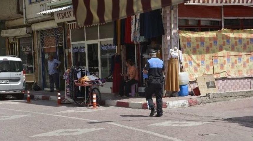 Polis Boğulmalara Karşı Broş&uuml;r Dağıttı