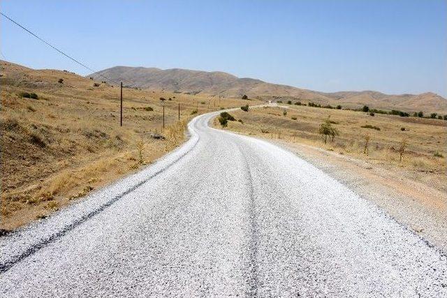 İspendere İçmelerinin Yol Sorunu Çözüldü