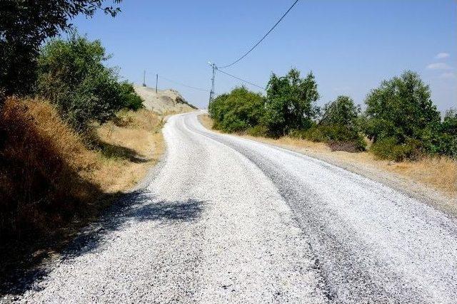 İspendere İçmelerinin Yol Sorunu Çözüldü