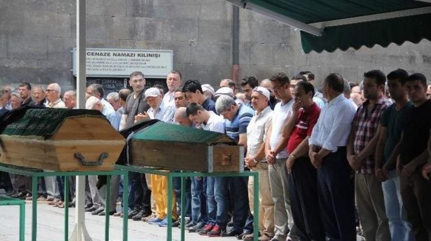 Elektrik Akımına Kapılarak Hayatını Kaybeden İş&ccedil;i Toprağa Verildi