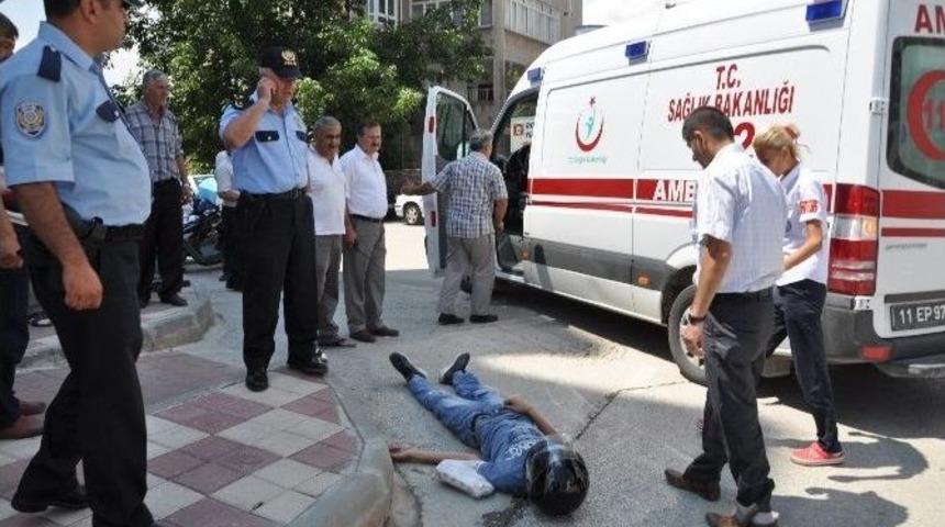Boz&uuml;y&uuml;k&rsquo;te Trafik Kazası, 1 Yaralı