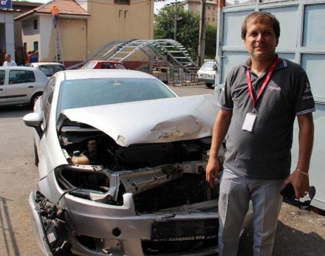 İş Makinesinden Ka&ccedil;arken Altında Kalıyordu 3