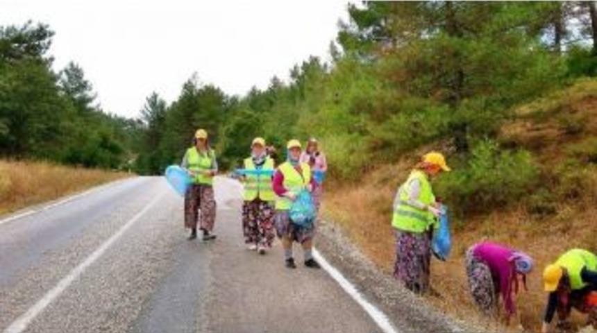 Orman İş&ccedil;ilerinden &Ccedil;evre Temizliği