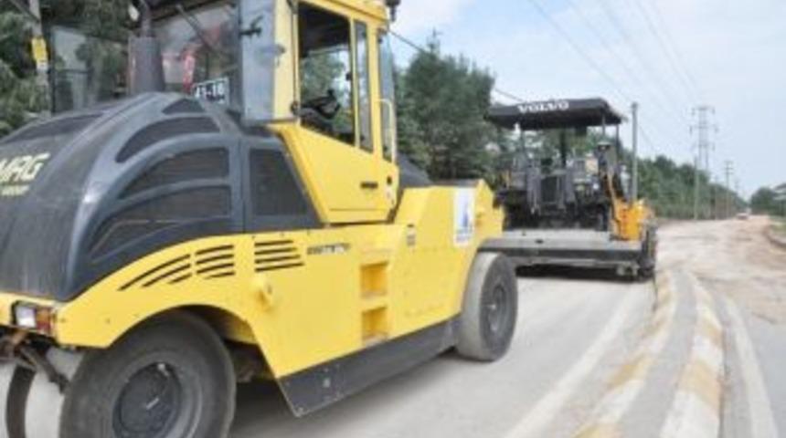 Kartepe&rsquo;de Asfalt &Ccedil;alışmaları Devam Ediyor