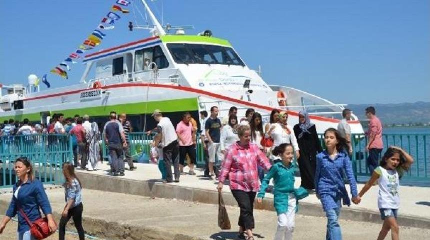 İznik G&ouml;l&uuml; Gemi &Uuml;cretlerinde Y&uuml;zde 50 Indirim