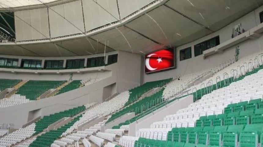 Timsah Arena B&uuml;y&uuml;kşehir Stadyumu G&uuml;n Sayıyor