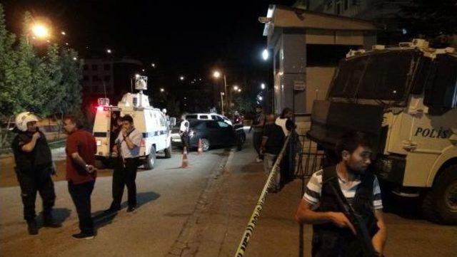 Park Halindeki Toma'ya El Yapımı Bomba Atıldı