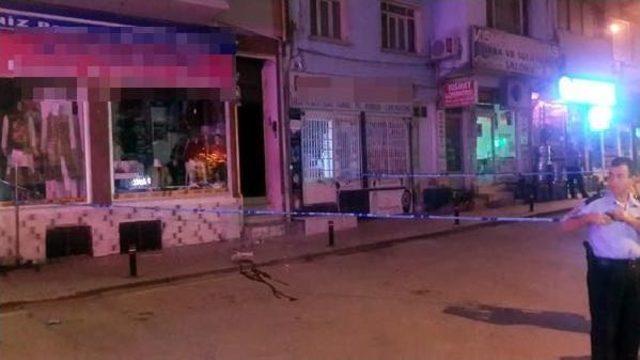 Ağabeyi Ile Tartıştı 5'inci Kat Balkonundan Atladı