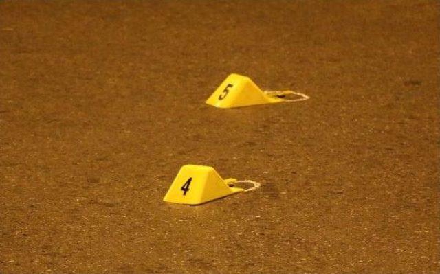 Beşiktaş ta 1 Polis Silahla, Şişli de 2 Polis Bı&ccedil;akla Yaralandı 2