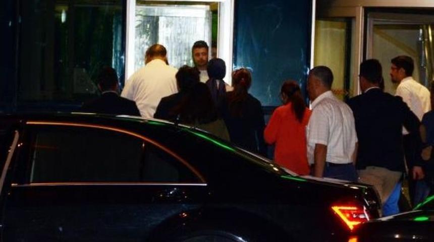 Sare Davutoğlu, Şehit Eşinin Doğumuna Katıldı