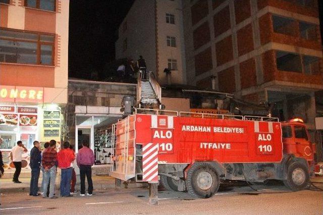 Lokantada Korkutan Yangın