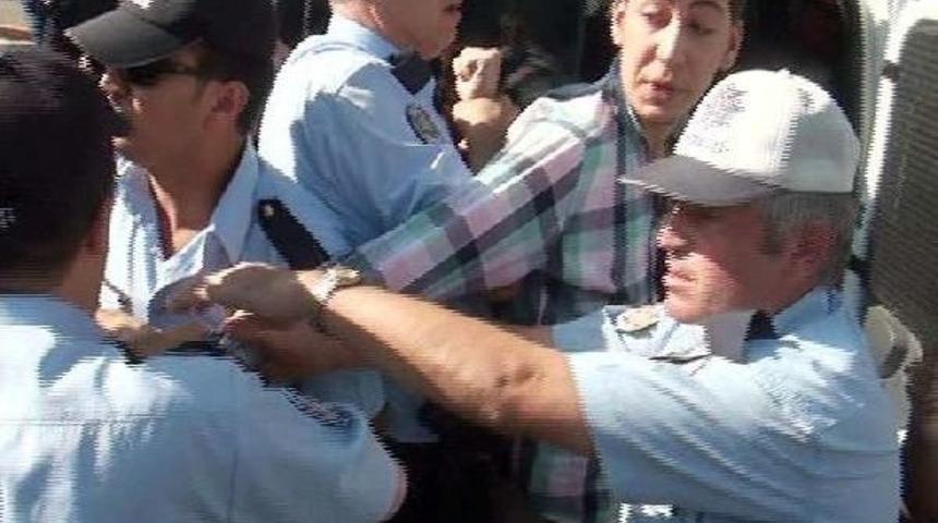 Polise, Kaza Sonrası Astsubay Ve Ailesine Davranış Tepkisi