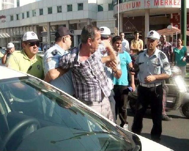 Polise, Kaza Sonrası Astsubay Ve Ailesine Davranış Tepkisi