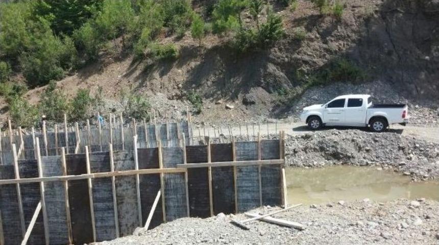 B&uuml;y&uuml;kşehir K&ouml;şe Bucak Yol Yapıyor