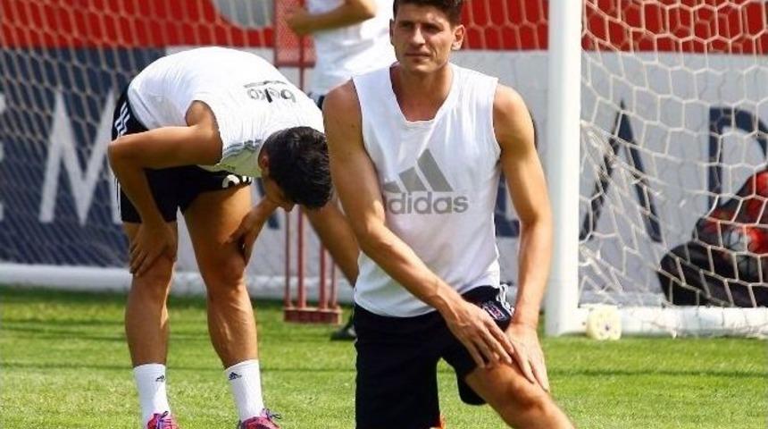 Beşiktaş&rsquo;ta Mersin İdmanyurdu Ma&ccedil;ı Hazırlıkları S&uuml;r&uuml;yor