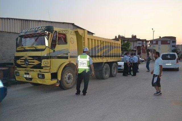 Fazla Tonajlı Hafriyat Kamyonuna 8 Bin 700 Tl Ceza Kesildi 3