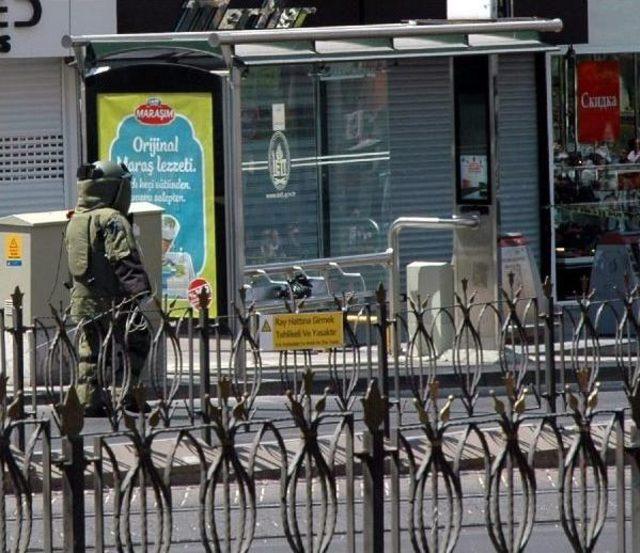 Otobüs Durağına Bırakılan Poşet Bomba Paniğine Neden Oldu