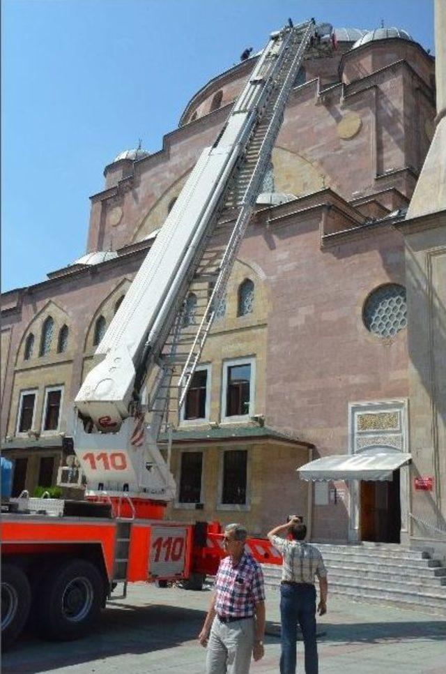 Reşadiye Camii Artık Daha Renkli Olacak