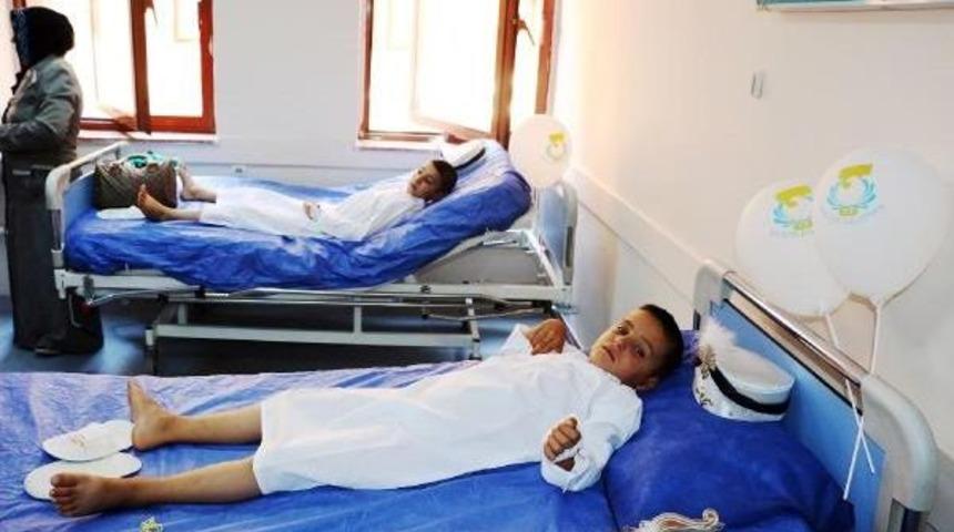 Şanlıurfa'da 'kirvem Belediyem Olsun' S&uuml;nnet Projesi