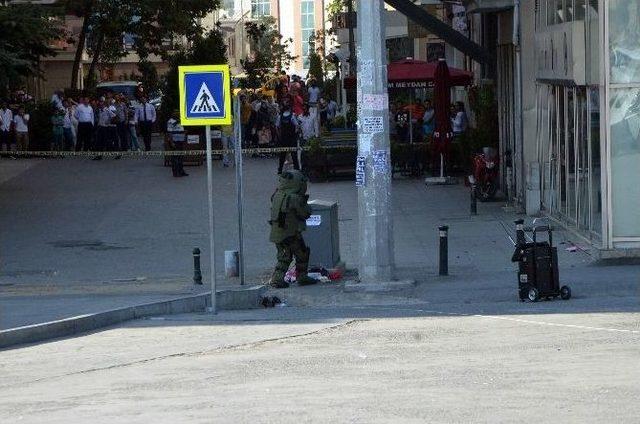 Şüpheli Çantadan Bez Parçaları Çıktı