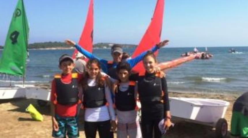 Ayvalıklı Yelken Antren&ouml;r&uuml;n&uuml;n Bodrumdaki Başarısı