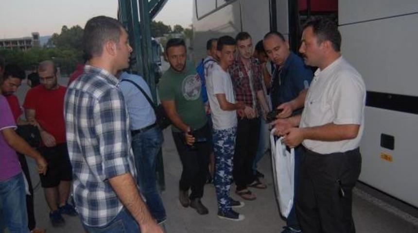 İzmir'de, Suriyeli M&uuml;lteci Akınına Karşı &Ouml;nlemler Alınıyor (2)