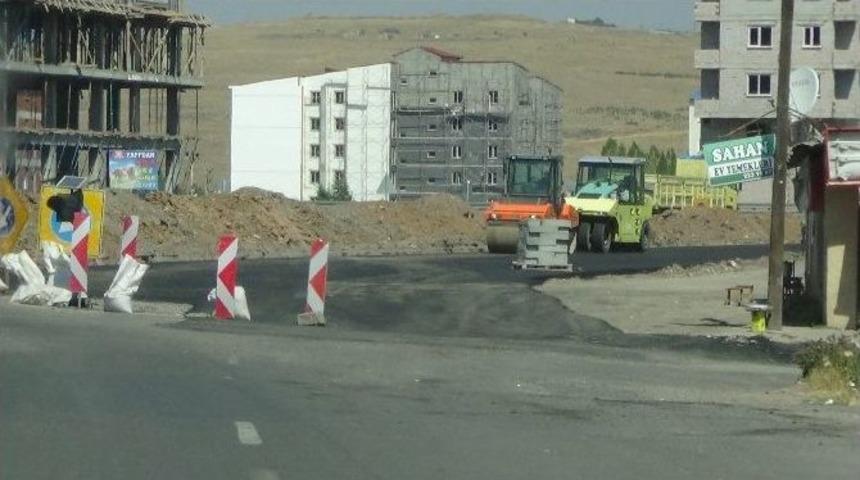 Mihralibey K&ouml;pr&uuml;s&uuml;&rsquo;n&uuml;n Asfaltı Atılıyor