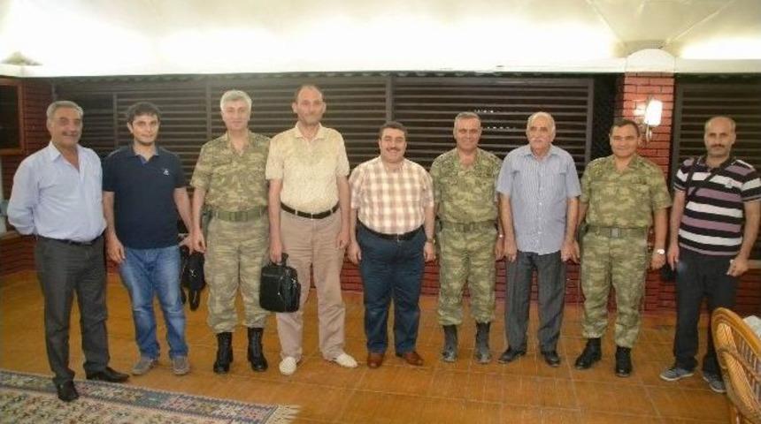 Tugay Komutanı Soysal Gazetecilerle Vedalaştı