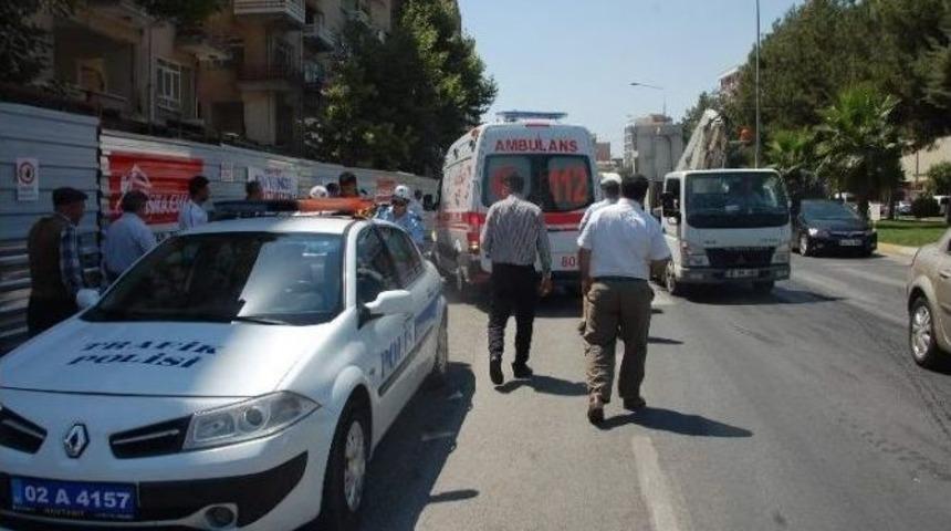 Otomobiller &Ccedil;arpıştı: 1 Yaralı