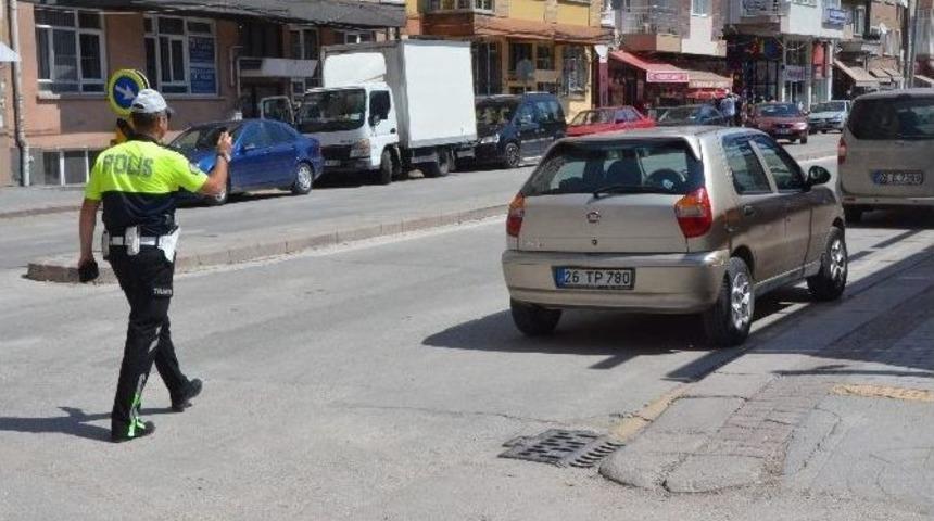 Trafik Polisi Ceza Yağdırdı