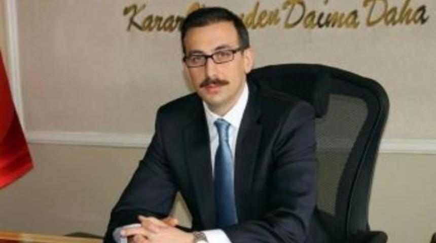 Saray Esi Kaymakamı Çiçekli İlçeden Ayrıldı