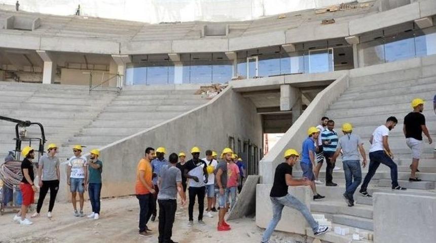 Teknik Ekip Ve Futbolcular Kamil Ocak Arena Stadyumu İnşaatını Gezdiler
